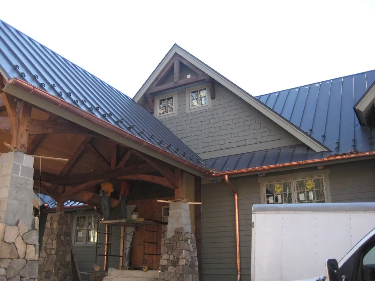 Craftsman Roofing team delivering quality roofing work in Issaquah Highlands